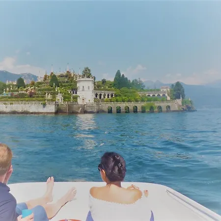 Unique Boat & Breakfast In Maggiore *